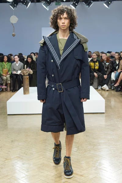 Look 27